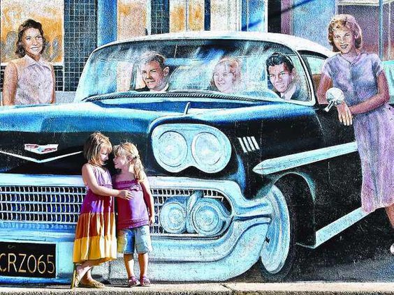 cruise-mural