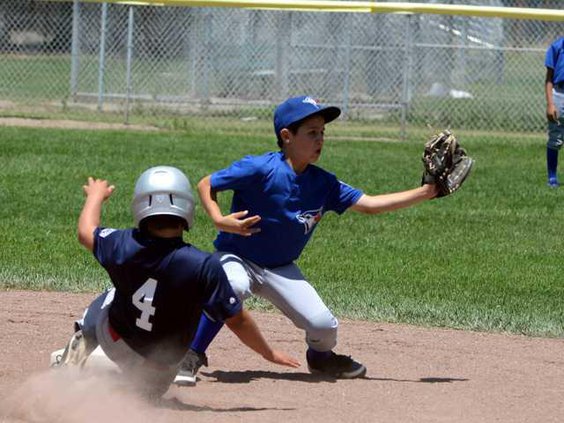 majors kepe ball in photo