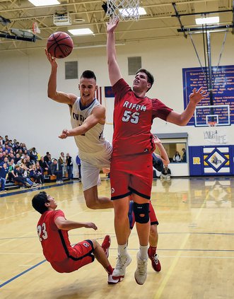 Bulletin boys basketball 2018-19